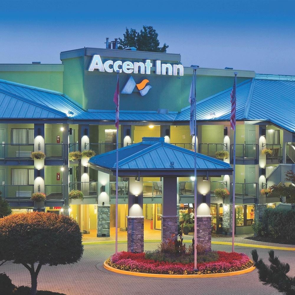 Accent Inns Vancouver Airport Ричмонд Экстерьер фото